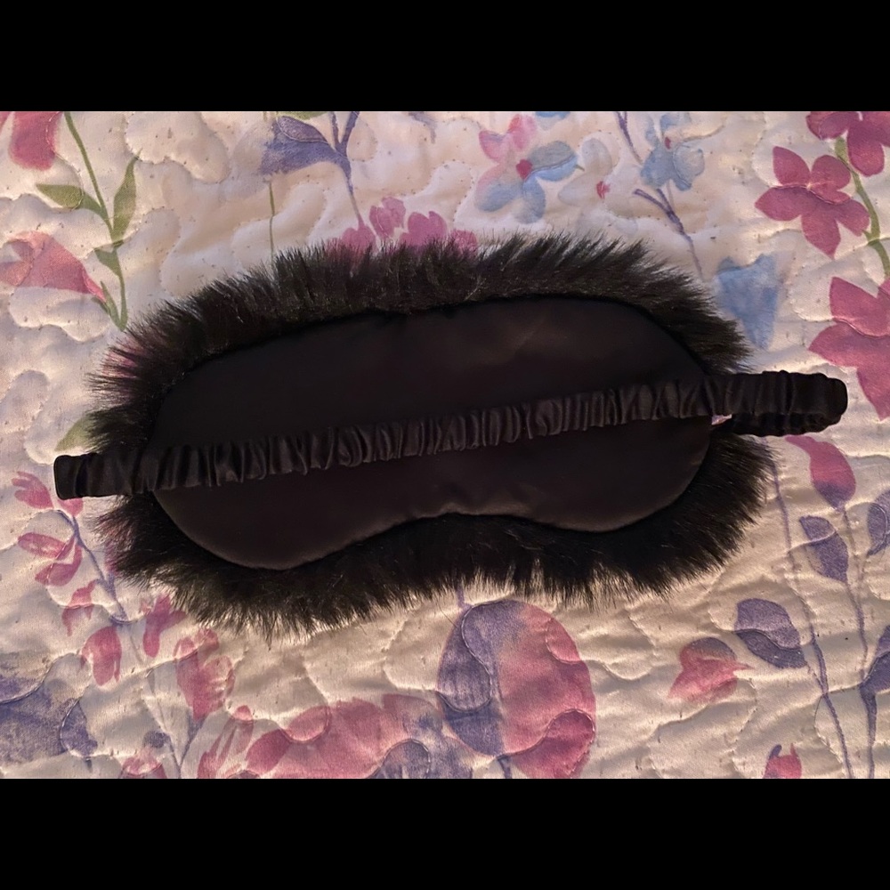 Savage X FENTY Sleeping mask